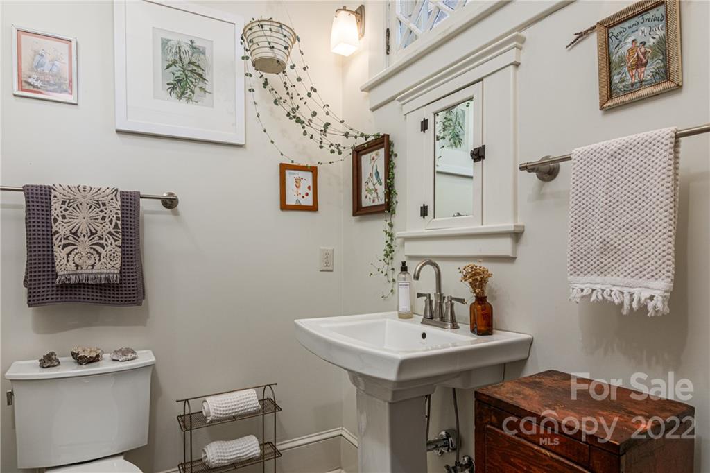 7 Oak Park Road Asheville NC 28801