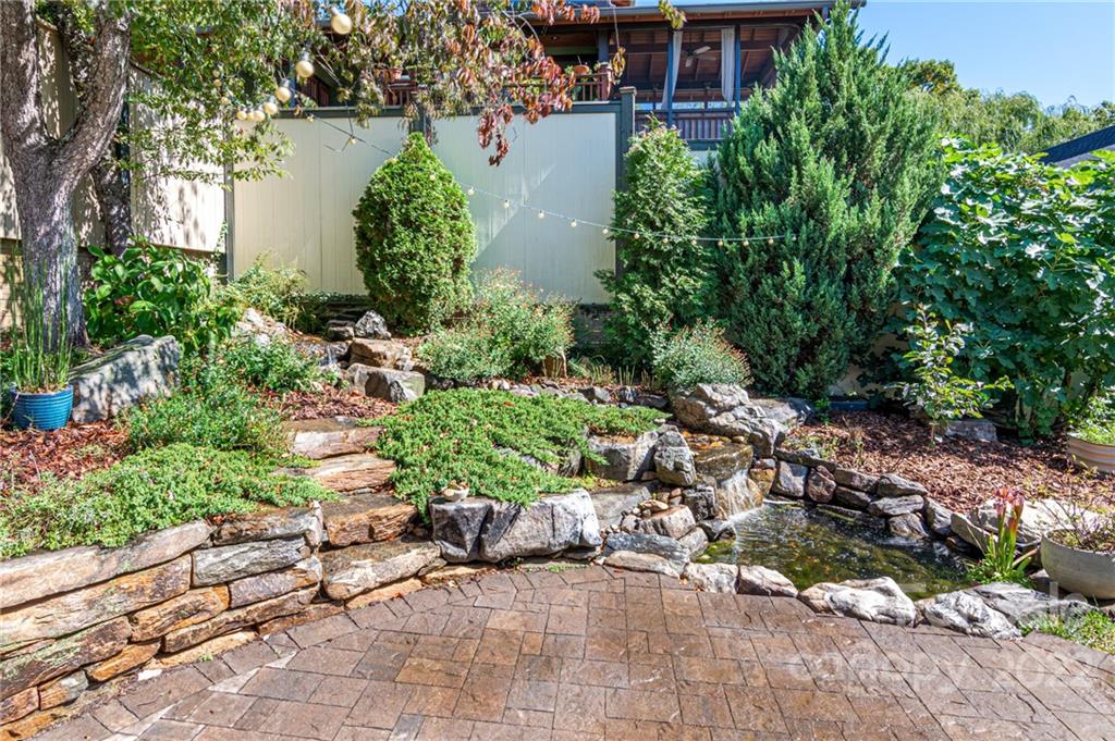 7 Oak Park Road Asheville NC 28801