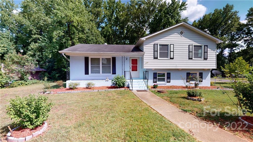 5833 Idlebrook Drive Charlotte NC 28212