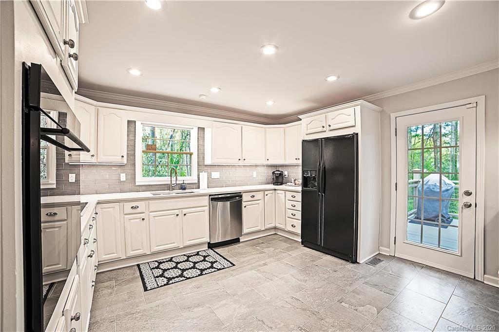 23 Glen Cove Road Arden NC 28704