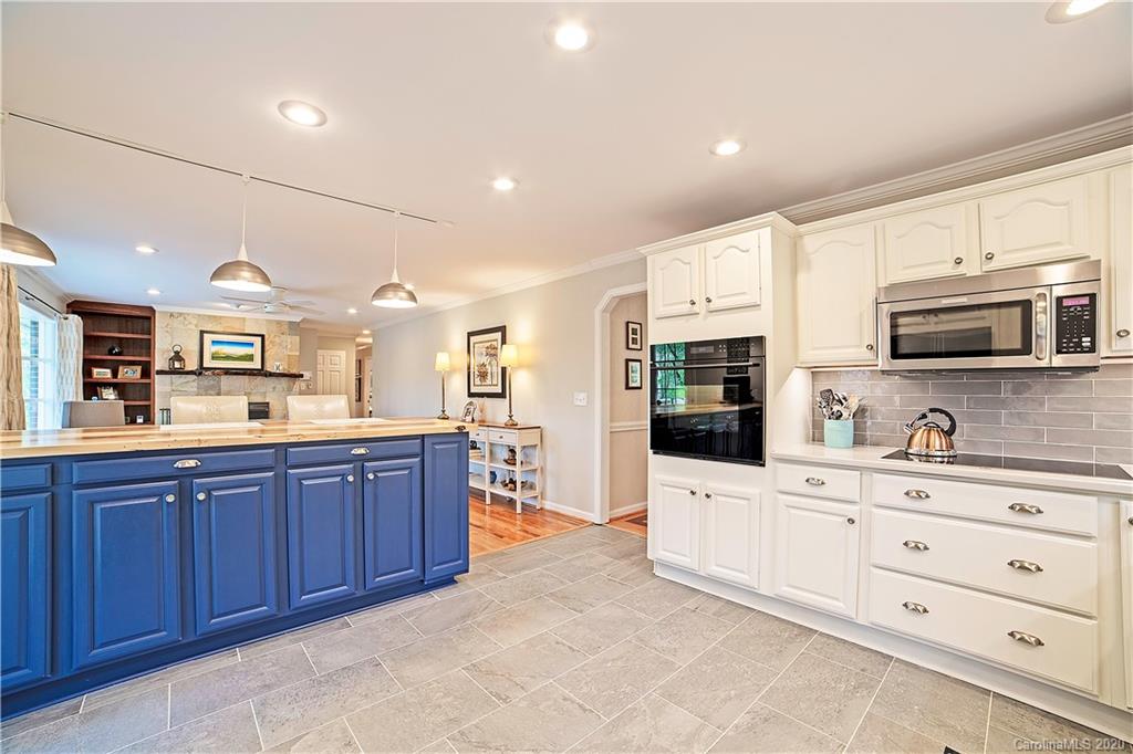 23 Glen Cove Road Arden NC 28704