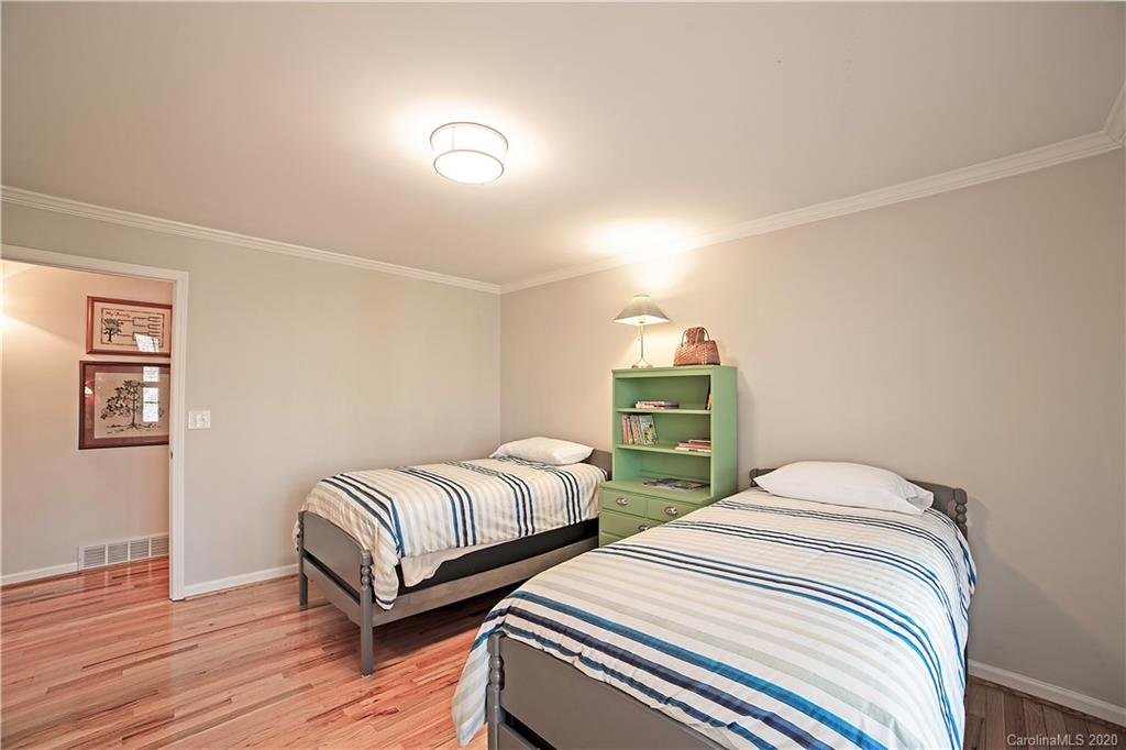 23 Glen Cove Road Arden NC 28704
