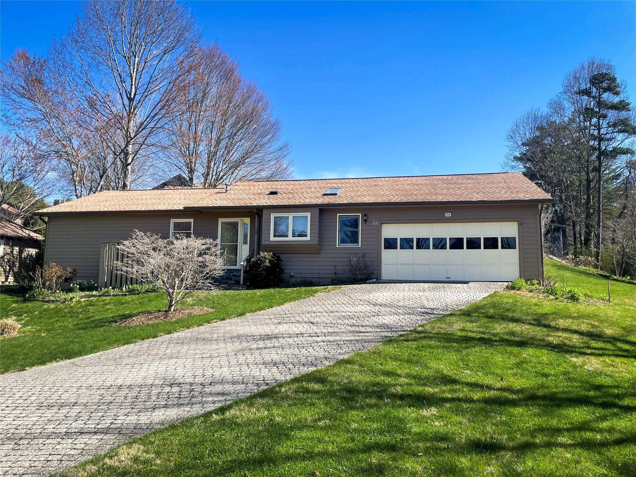 9a Greenbriar Court Asheville NC 28805