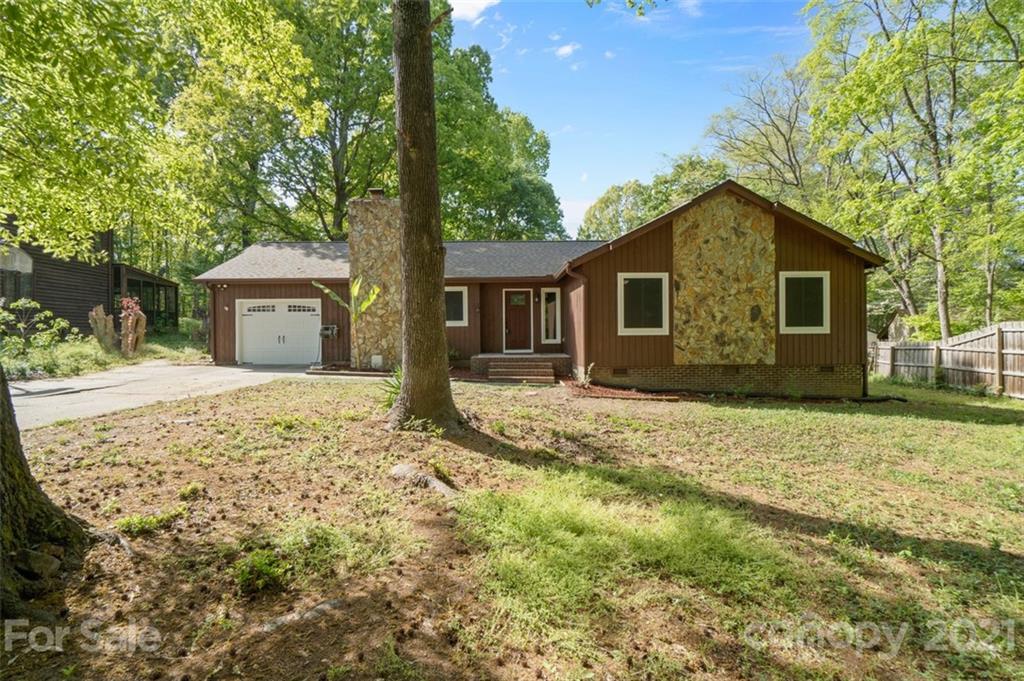 7506 Robin Crest Road Charlotte NC 28226