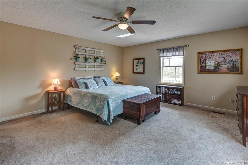20 Pinerose Drive Weaverville NC 28787