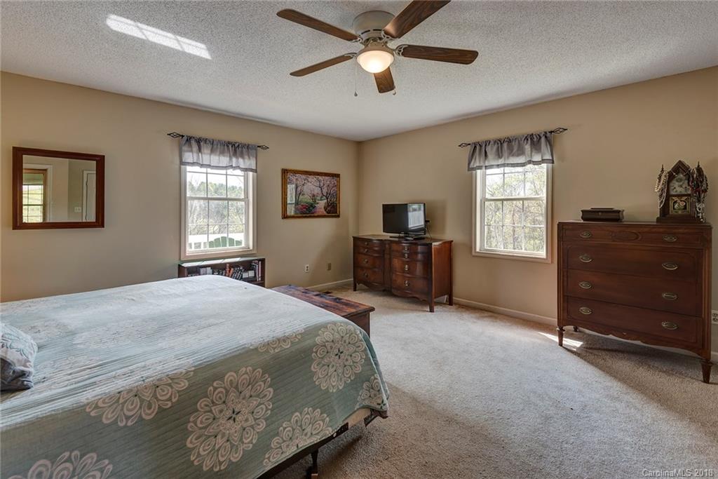 20 Pinerose Drive Weaverville NC 28787