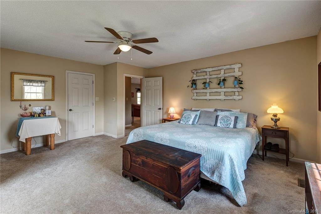 20 Pinerose Drive Weaverville NC 28787