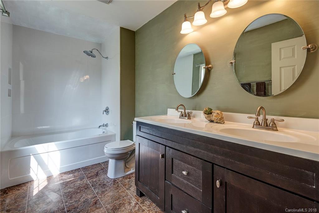 20 Pinerose Drive Weaverville NC 28787