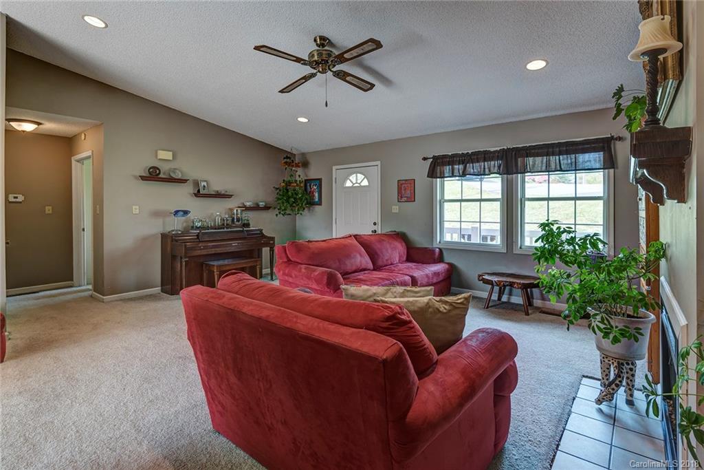 20 Pinerose Drive Weaverville NC 28787