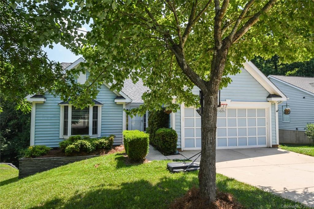 12532 Woodside Falls Road Pineville NC 28134