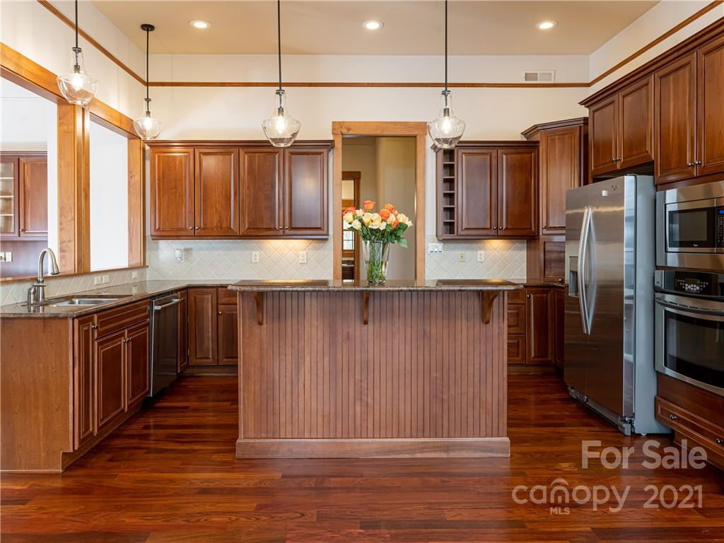 18 Fall Mountain Road Asheville NC 28803