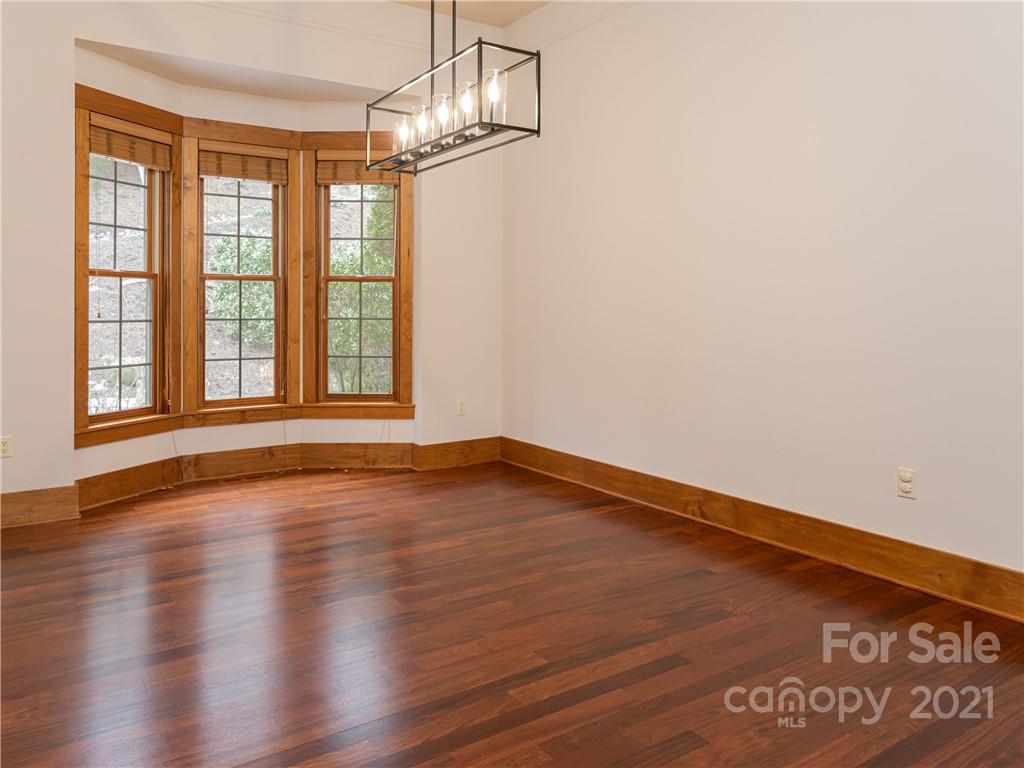 18 Fall Mountain Road Asheville NC 28803