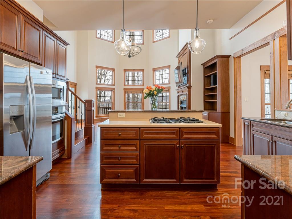 18 Fall Mountain Road Asheville NC 28803