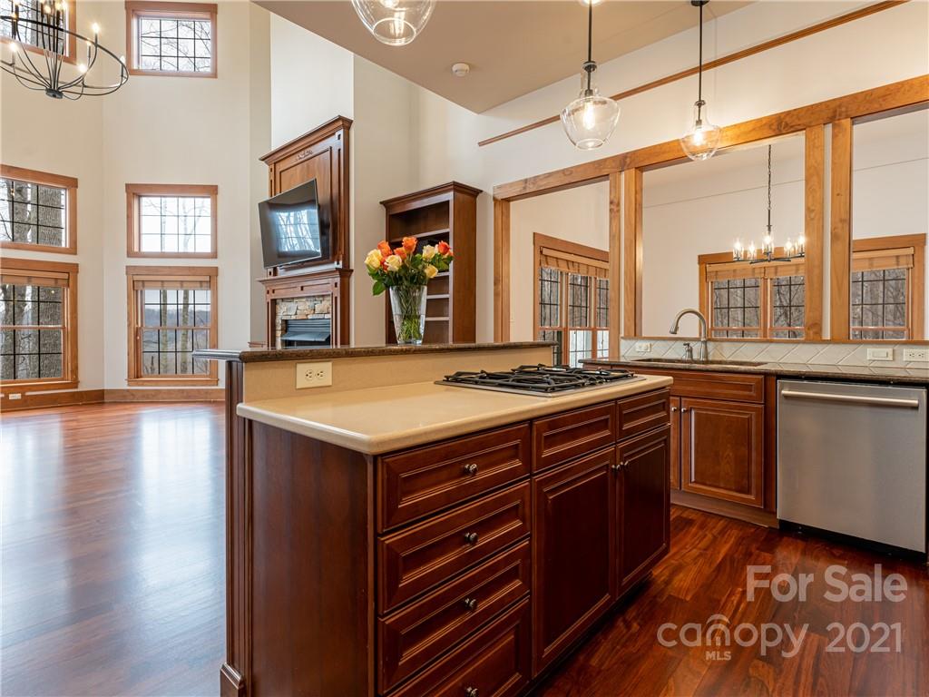 18 Fall Mountain Road Asheville NC 28803