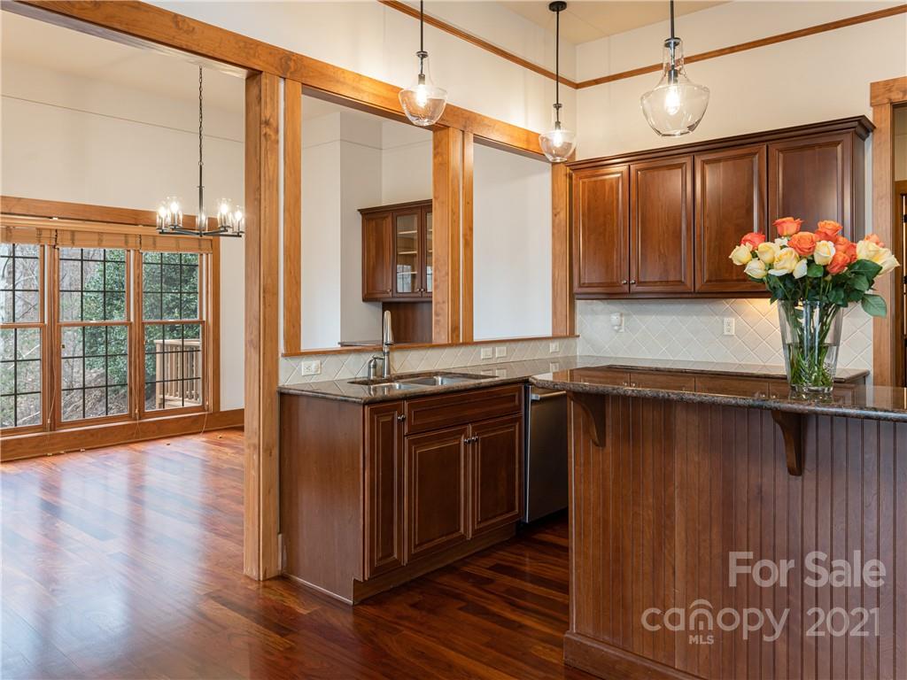 18 Fall Mountain Road Asheville NC 28803