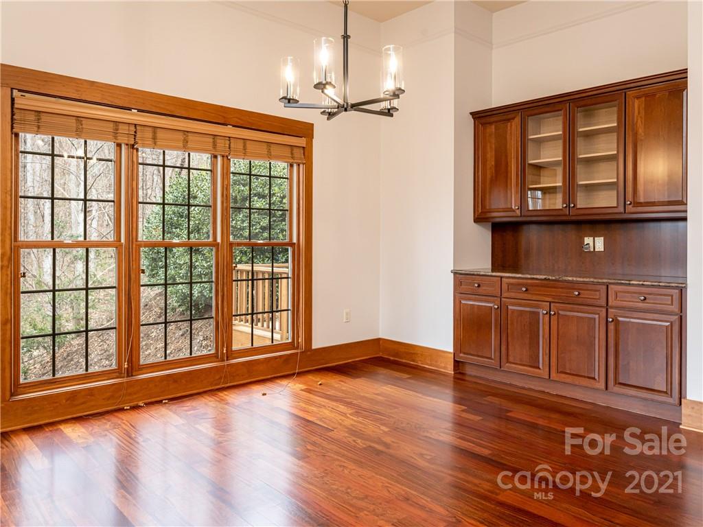 18 Fall Mountain Road Asheville NC 28803