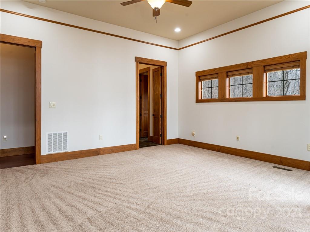 18 Fall Mountain Road Asheville NC 28803