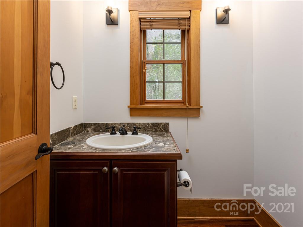 18 Fall Mountain Road Asheville NC 28803