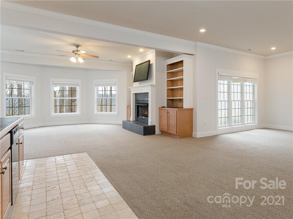 18 Fall Mountain Road Asheville NC 28803