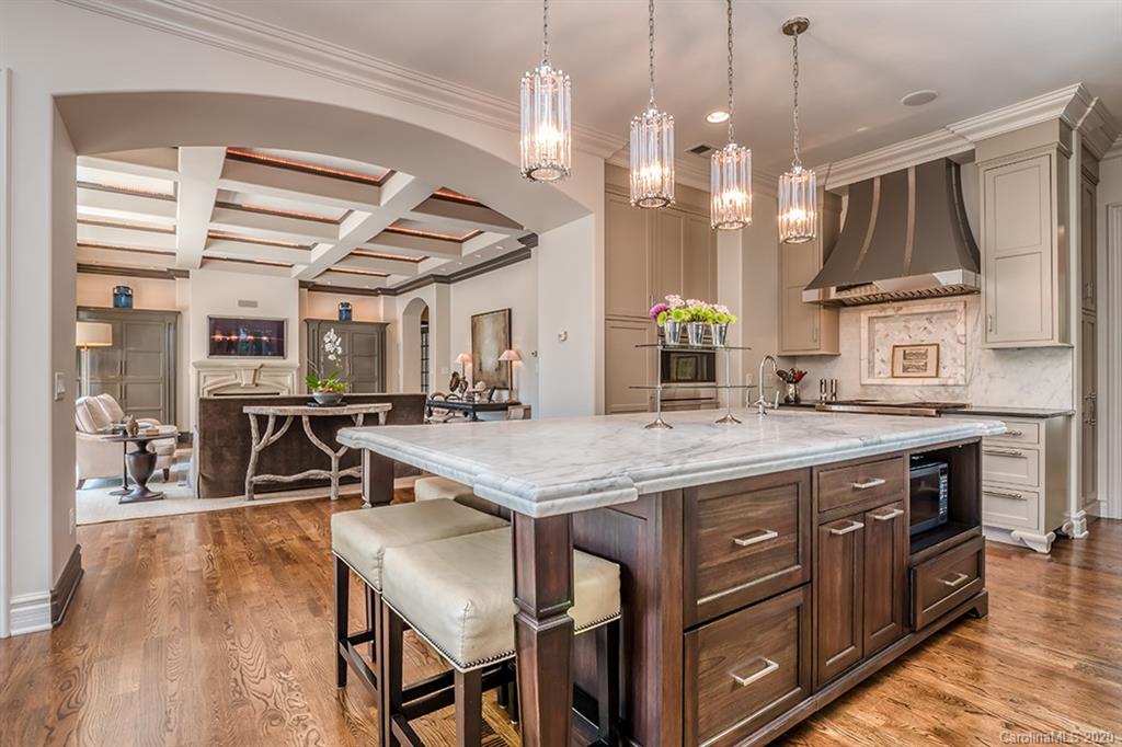 1401 Meadowood Lane Charlotte NC 28211