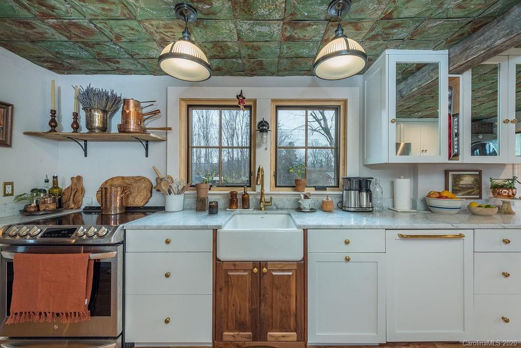 31 Massey Road Asheville NC 28804