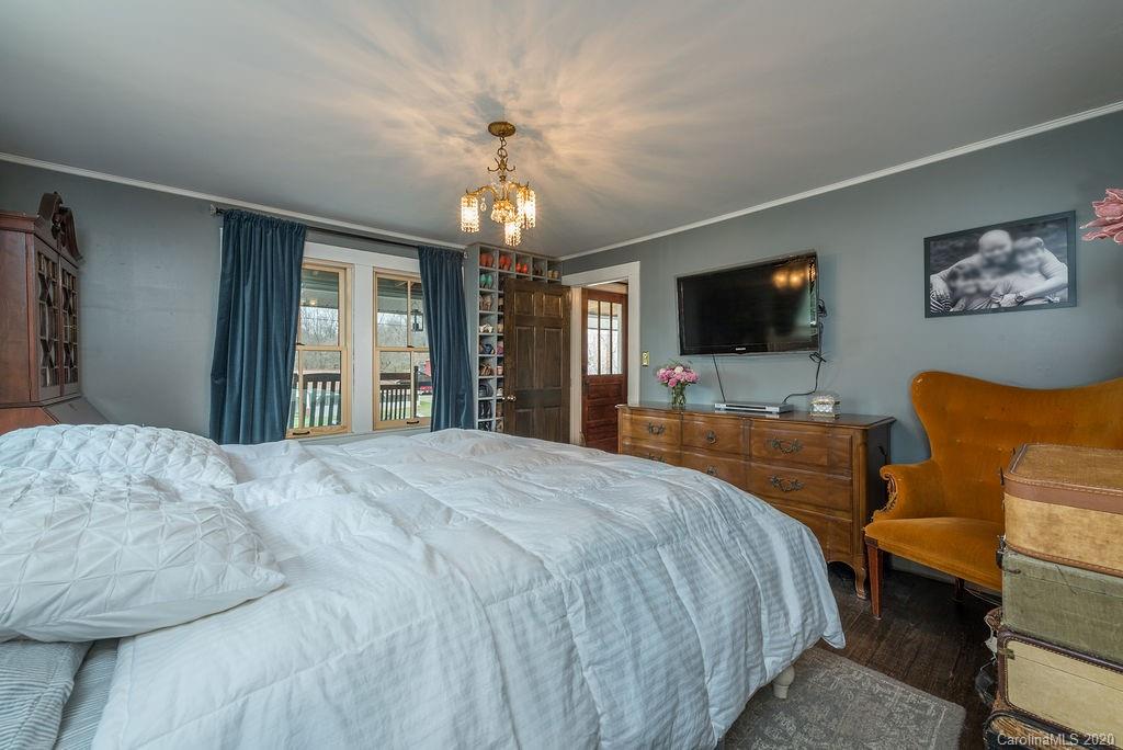 31 Massey Road Asheville NC 28804