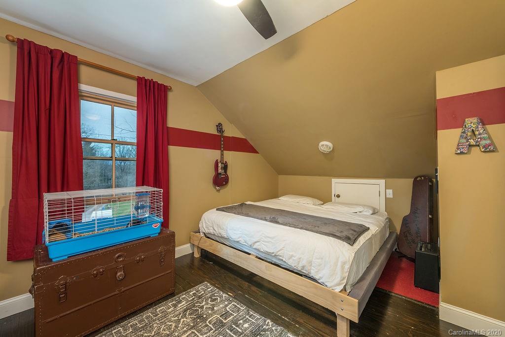 31 Massey Road Asheville NC 28804