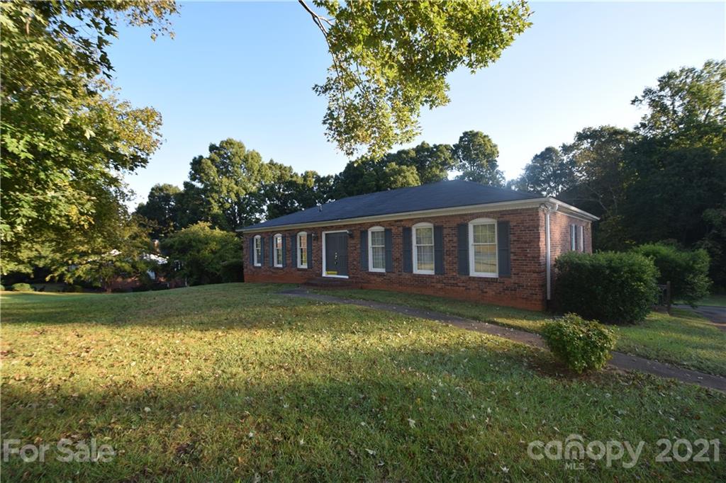 204 Lincoln Drive Forest City NC 28043