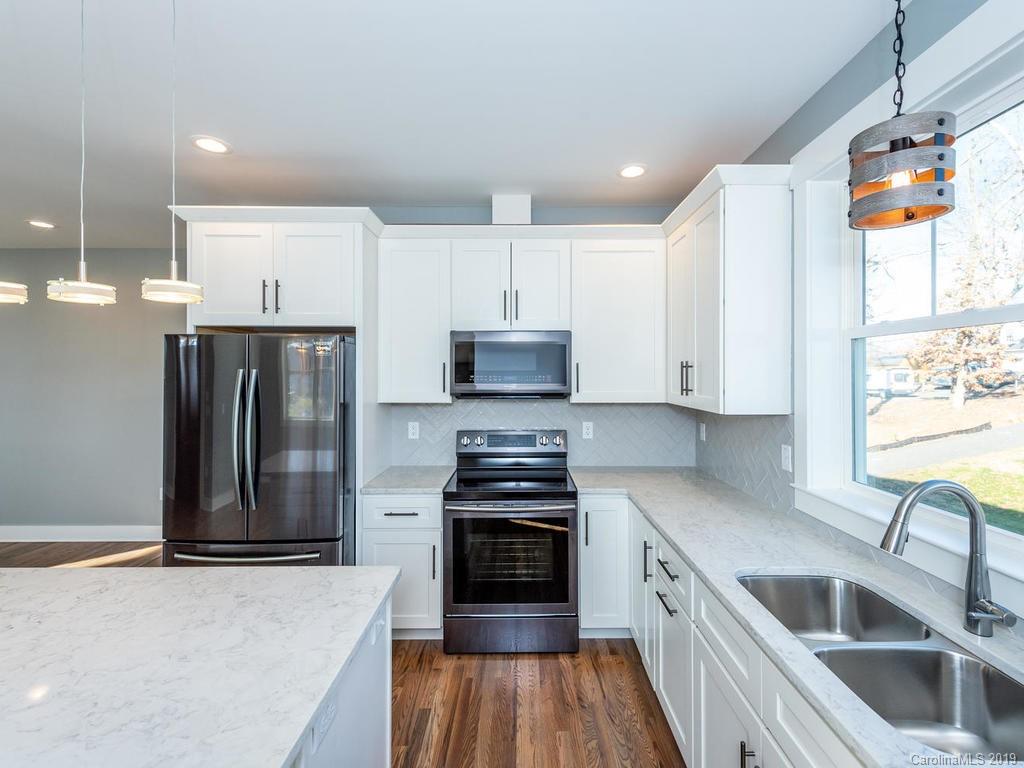 172 Carrier Street Asheville NC 28806