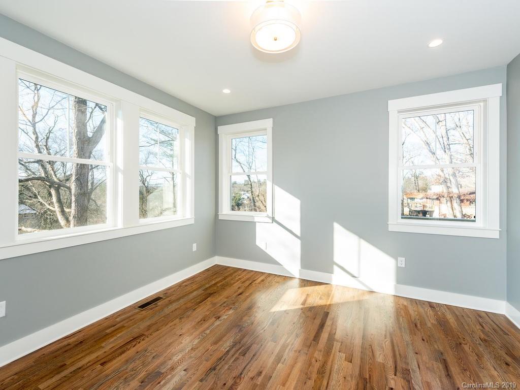 172 Carrier Street Asheville NC 28806