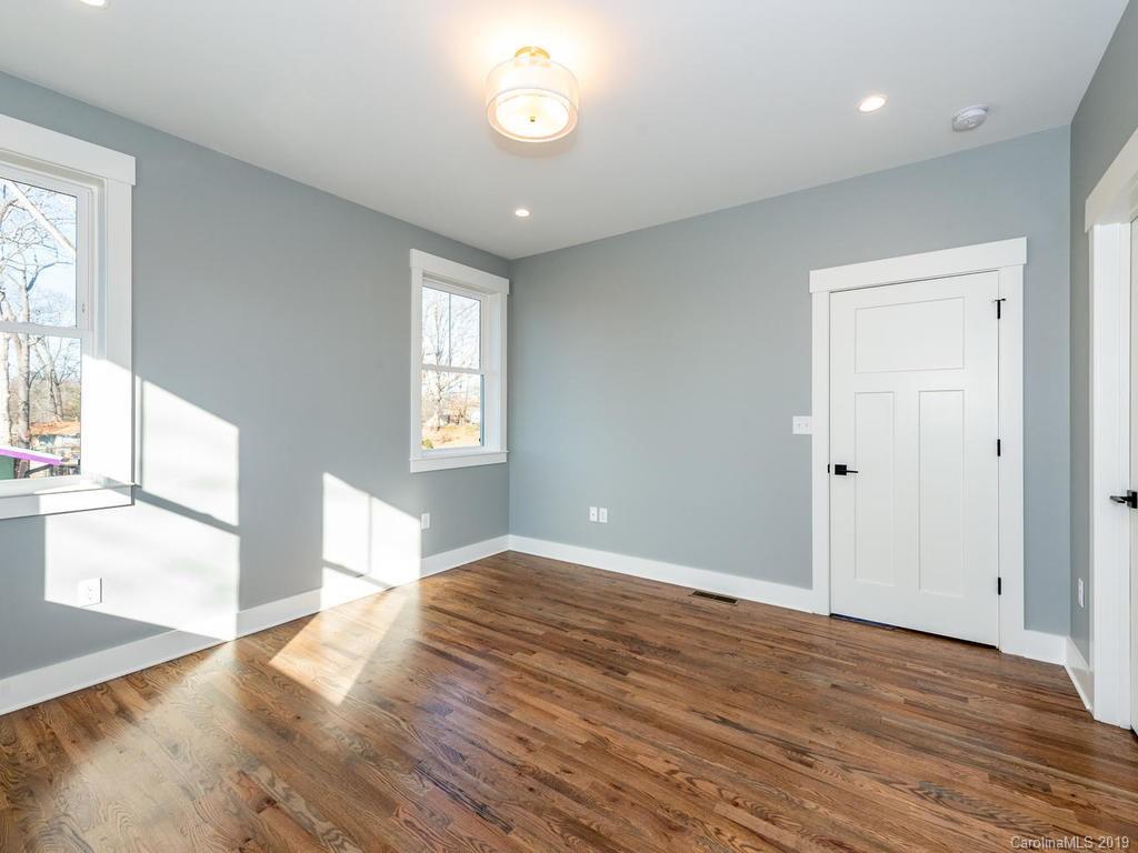 172 Carrier Street Asheville NC 28806
