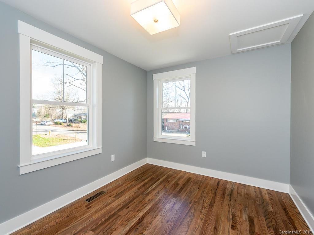 172 Carrier Street Asheville NC 28806