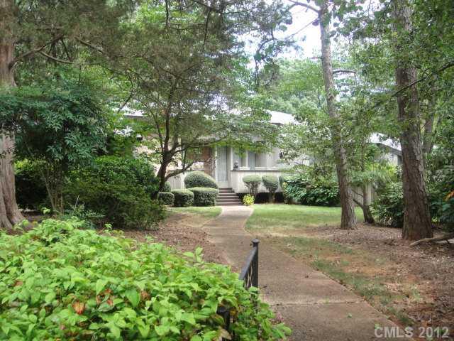 8213 Eagles Point Court Charlotte NC 28277