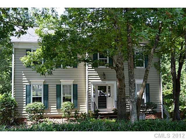 11226 Sir Francis Drake Drive Charlotte NC 28277