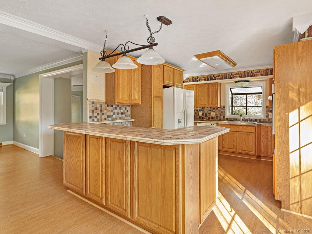 11 Auburndale Drive Asheville NC 28806
