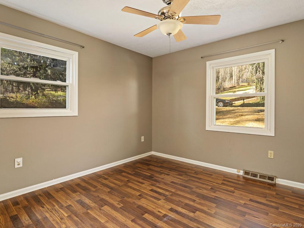 11 Auburndale Drive Asheville NC 28806