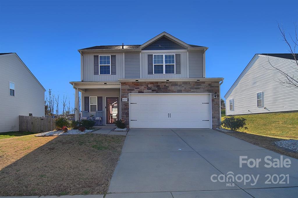 9215 Avery Meadows Drive Charlotte NC 28216
