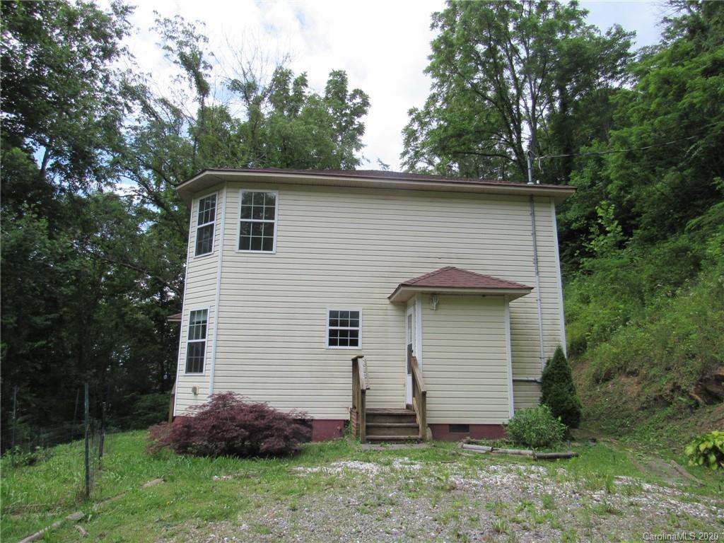 747 Osborne Road Clyde NC 28721
