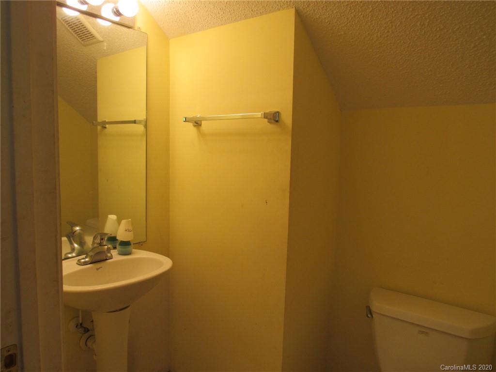 747 Osborne Road Clyde NC 28721