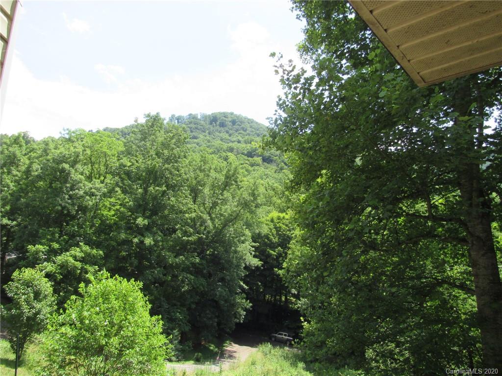 747 Osborne Road Clyde NC 28721