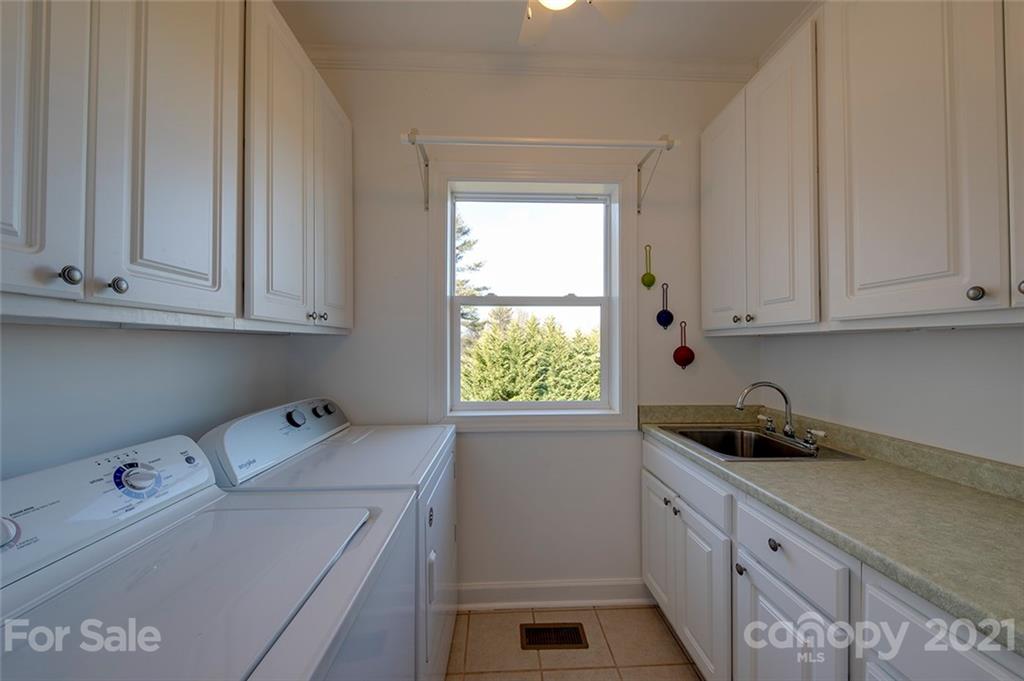 431 Silver Fox Lane Pisgah Forest NC 28768