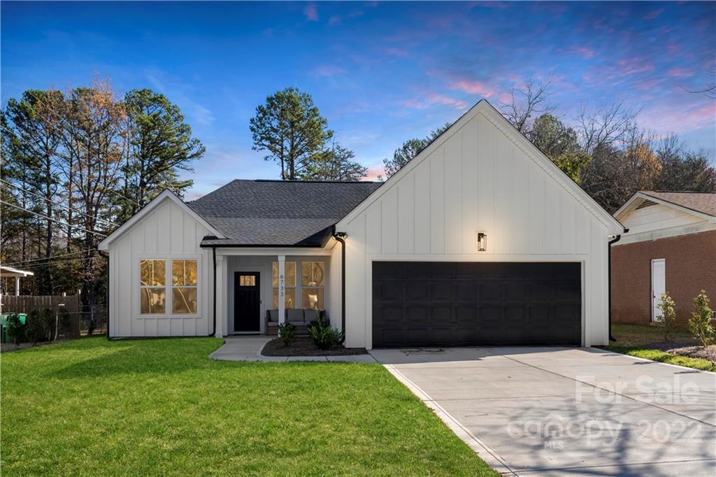 6733 Ellendale Drive Charlotte NC 28217