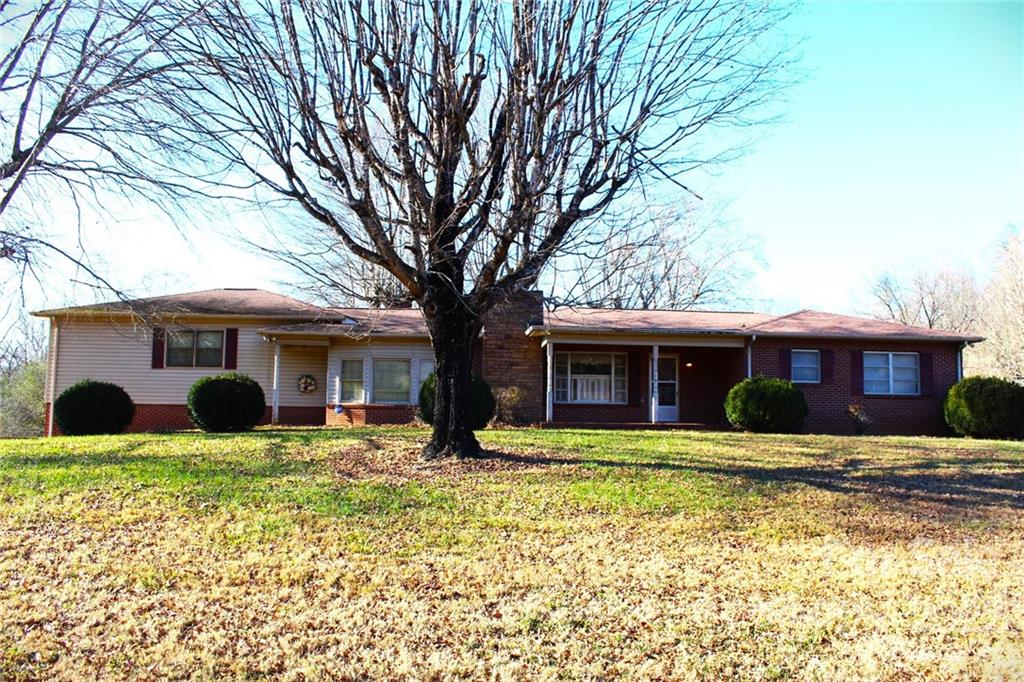 2984 Nc Highway 268 Lenoir NC 28645