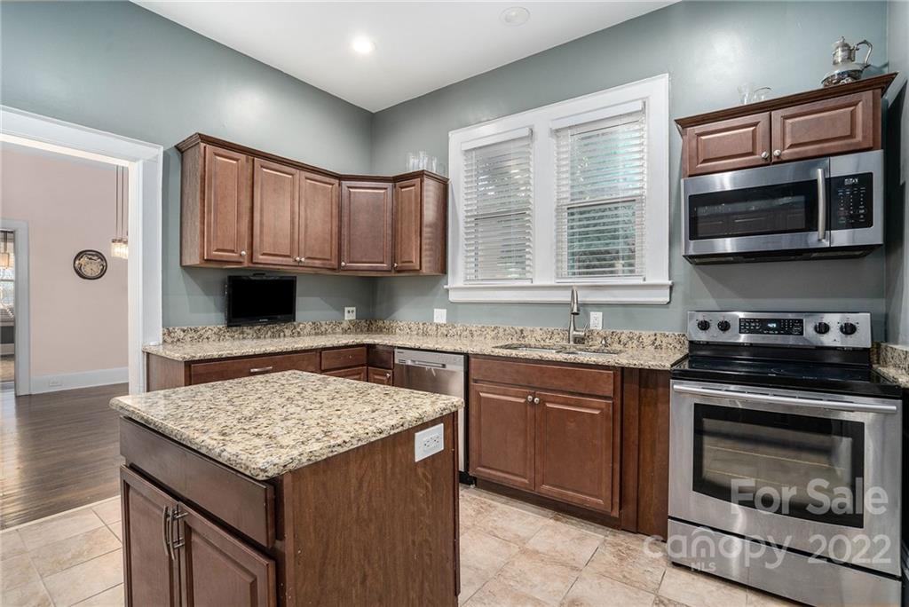 615 E Sycamore Street Lincolnton NC 28092