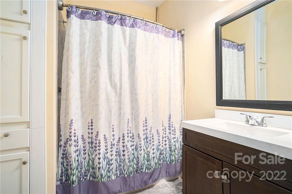 615 E Sycamore Street Lincolnton NC 28092