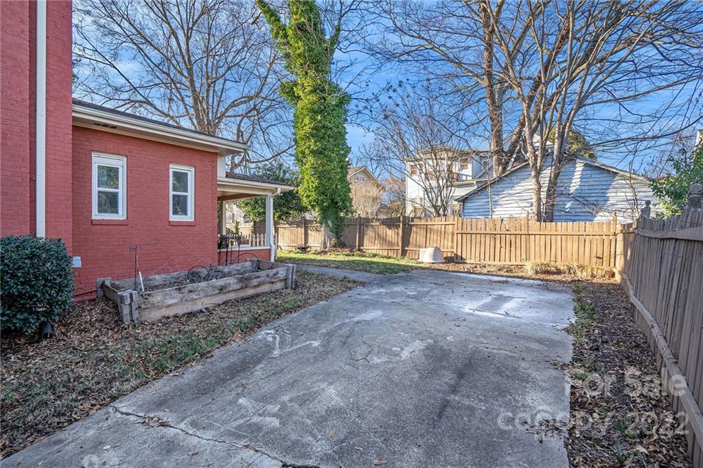 615 E Sycamore Street Lincolnton NC 28092