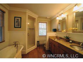 71 Tacoma Circle Asheville NC 28801