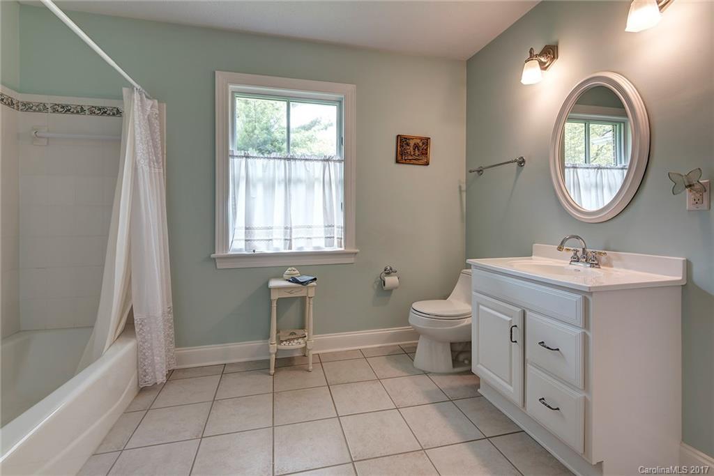 4 Rhoda Court Weaverville NC 28787