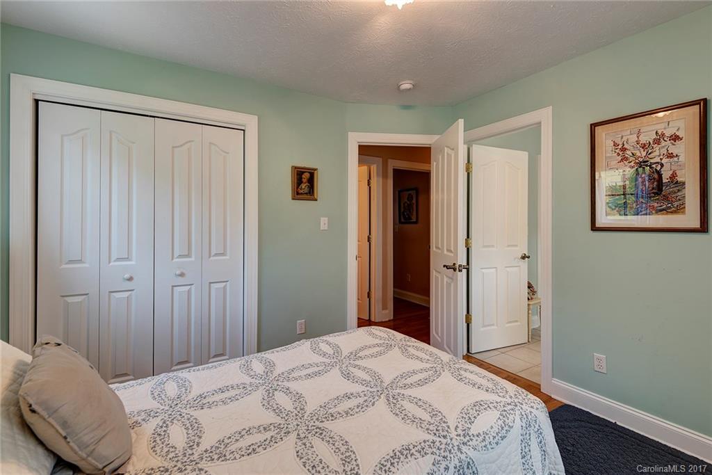 4 Rhoda Court Weaverville NC 28787