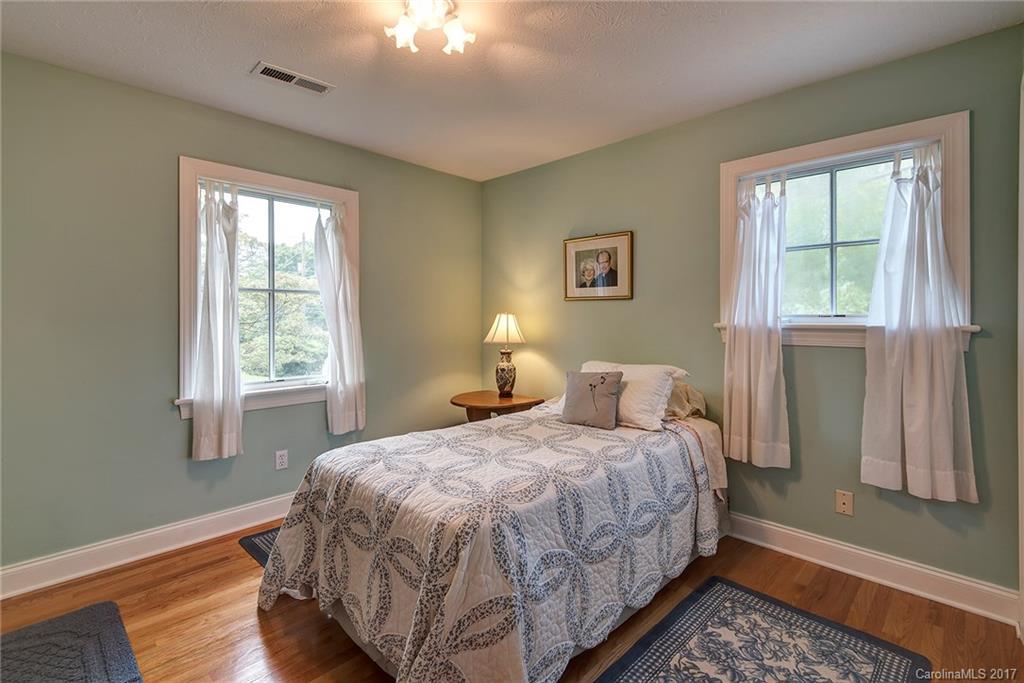 4 Rhoda Court Weaverville NC 28787